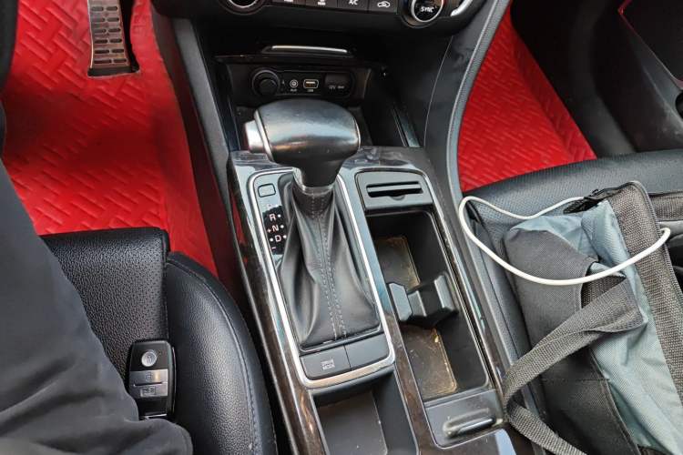 Used Kia K5 2016 1.6T Automatic LUX
