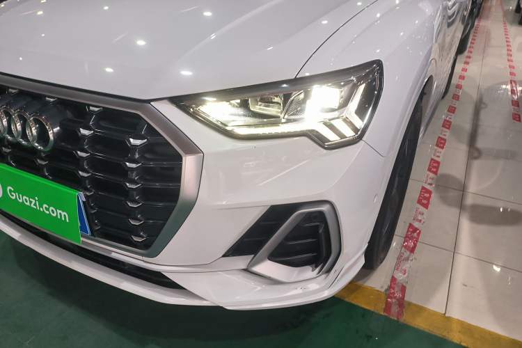 Used Audi Q3 2021 35 TFSI Fashion Dynamic Model