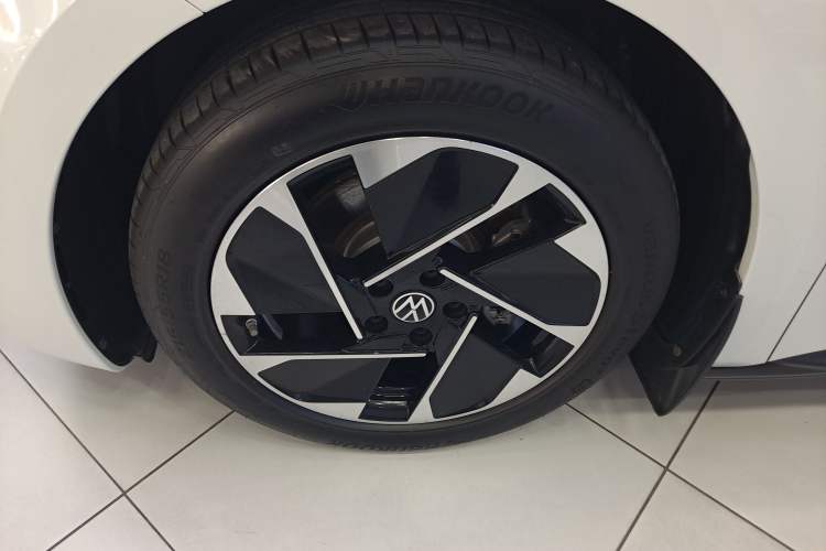 Used Volkswagen ID.3 2025 Smart Model Outstanding Oxygen Edition