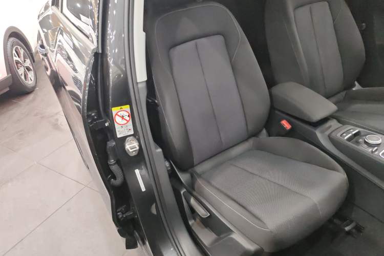 Used Audi Q2L 2018 35 TFSI Launch Exclusive Edition China VI
