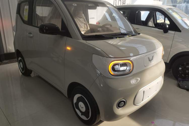 Used Wuling Hongguang MINIEV 2024 3rd Generation 215km Youth Edition
