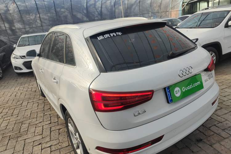 Used Audi Q3 2017 35 TFSI Fashion Model
