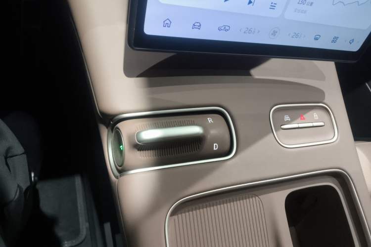 Used Nio ES8 2023 75 kWh Executive Edition