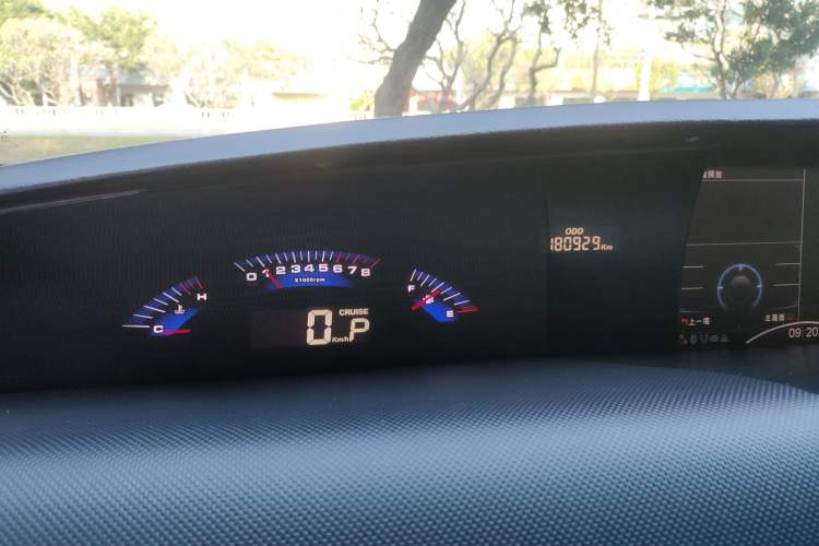 Used Luxgen Great 7 MPV 2013 2.0T Luxury Model