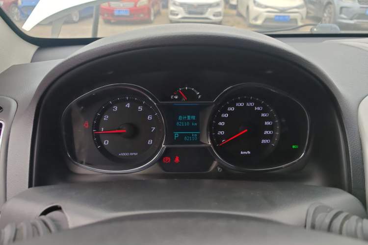 Used Chevrolet Captiva 2015 2.4L Two-Wheel Drive Urban Version 7 Seats
