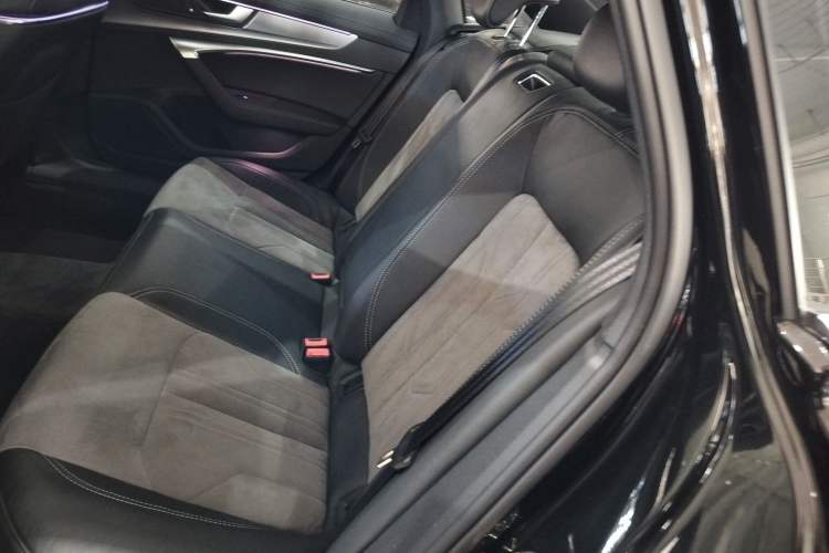 Used Audi A6L 2022 40 TFSI Luxury Dynamic Model
