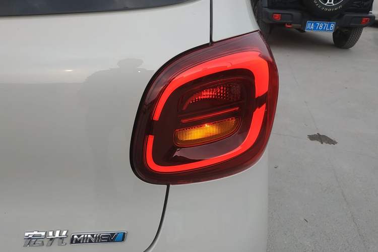 Used Wuling Hongguang MINIEV 2025 Four-Door Version Advanced Edition