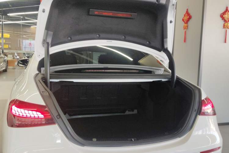 Used Mercedes-Benz E-Class 2022 E 260 L Sport Edition
