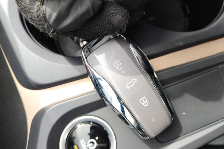 Used JAC Yiwei E10X 2024 Charming Edition 301km Lite