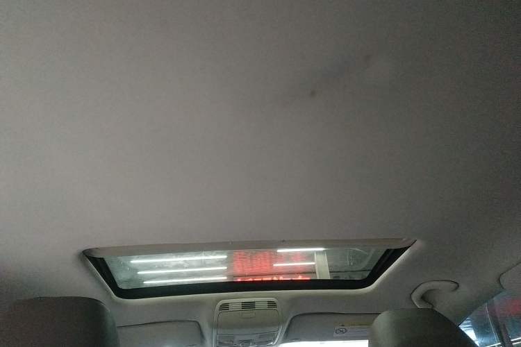 Used Volkswagen Magotan 2015 Facelift 1.8TSI Luxury Model
