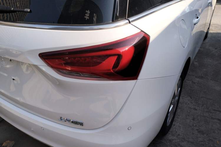 Used Buick GL6 2018 18T 6-Seater Elite Model
