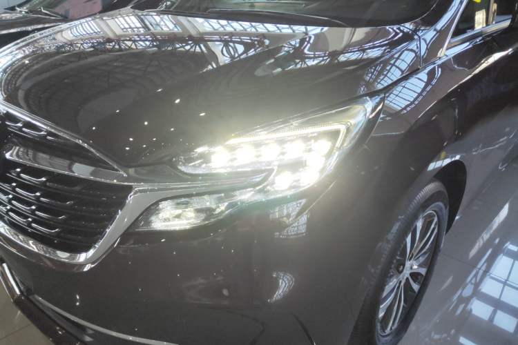 Used Buick GL8 2021 ES Land Cruiser 653T Luxury Edition