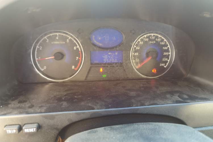 Used Geely Auto Classic Emgrand 2013 Sedan 1.5L Manual Elite Model
