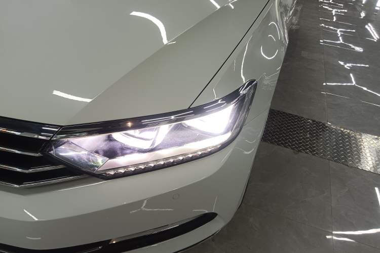 Used Volkswagen Magotan 2018 Facelift 330TSI DSG Luxury Model
