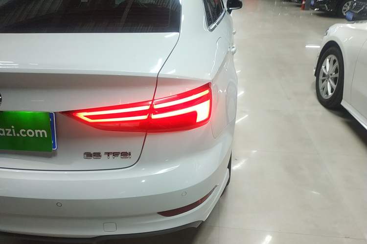 Used Audi A3 2020 Limousine 35 TFSI Fashion Edition China VI Emission Standard
