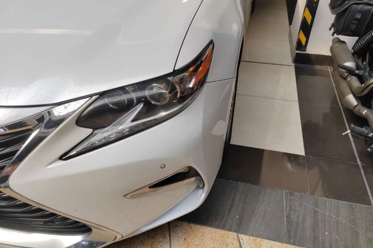 Used Lexus ES 2015 250 Elegant Edition
