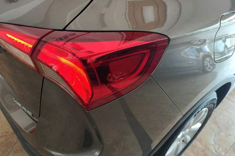 Used Buick Envision 2019 20T Two-Wheel Drive Leading Version China V Standard