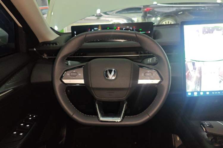 Used Changan Eado 2025 Blue Whale 1.5T 500Bar Prestige Model