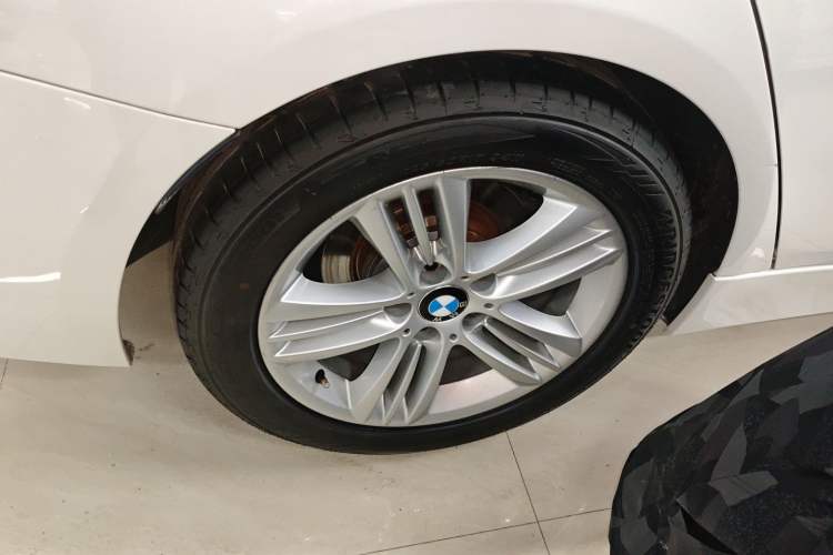 Used BMW 3 Series 2016 320Li Fashion Model
