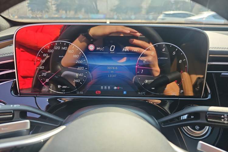 Used Mercedes-Benz E-Class 2025 Facelift E 300 L Luxury Edition
