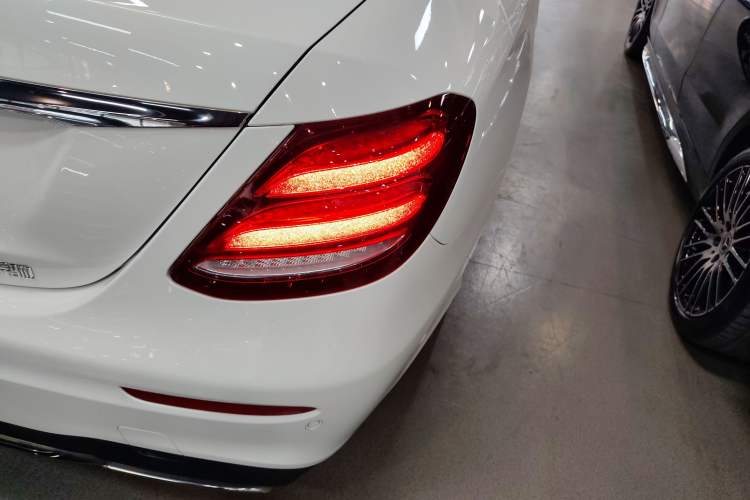 Used Mercedes-Benz E-Class 2018 Restyled E 300 L Sport Luxury Edition
