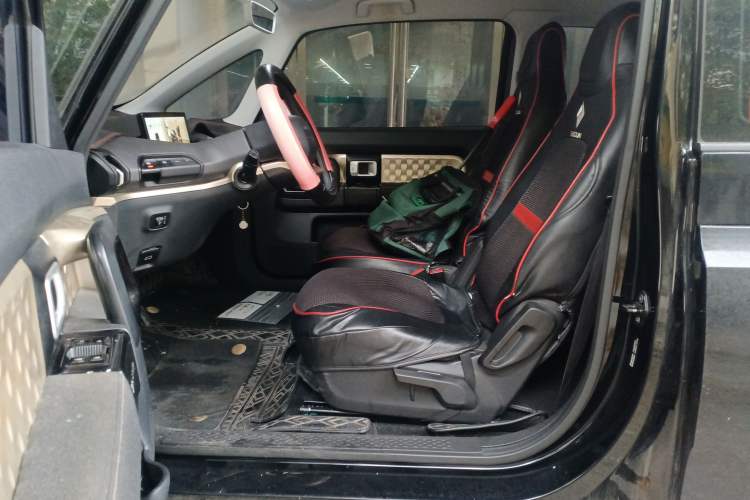 Used Baojun KiWi EV 2021 Artist Model Ternary Lithium