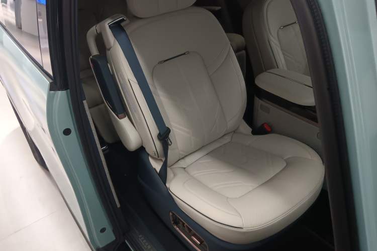 Used Zeekr MIX 2025 Long-Range Intelligent Driving Edition