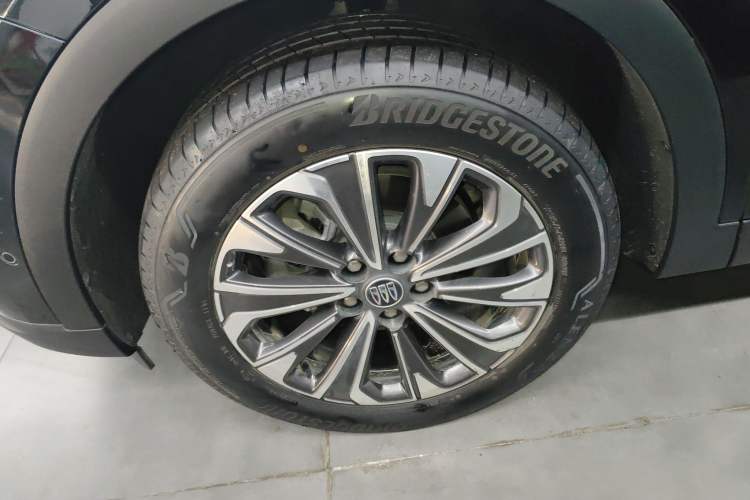 Used Buick Envision 2024 Encore Plus 28T Two-Wheel Drive Luxury Edition
