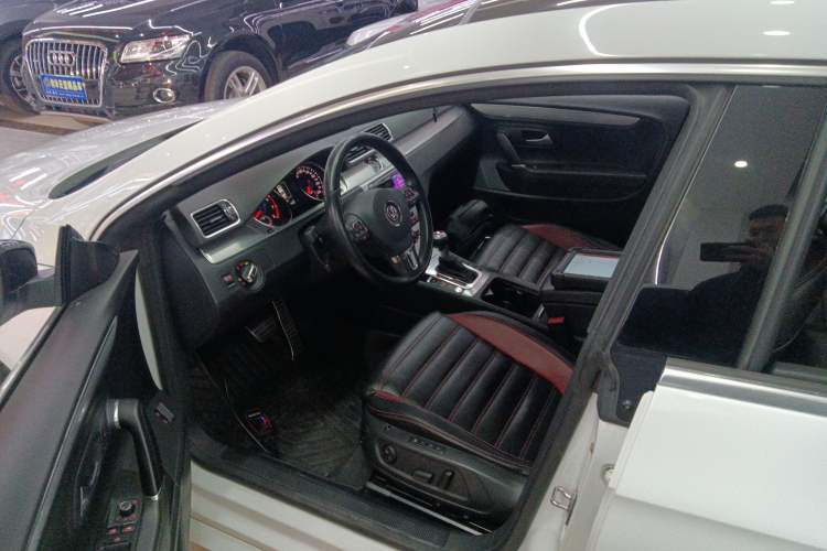 Used Volkswagen FAW-Volkswagen CC 2018 1.8TSI Luxury Model
