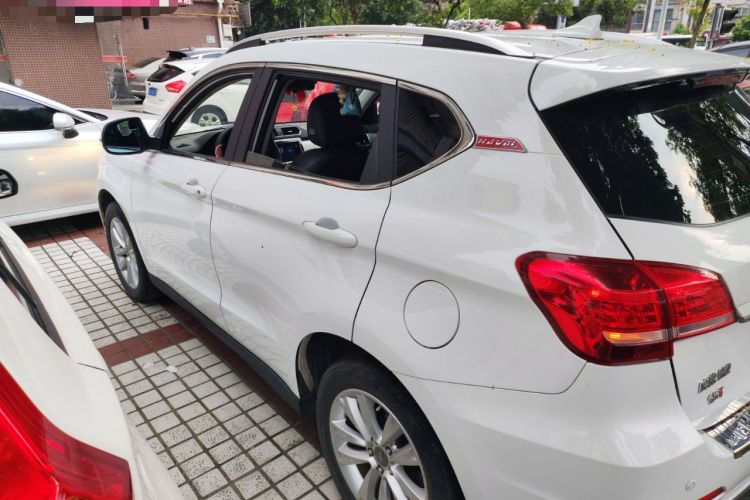 Used Haval H2 2016 Red-Label 1.5T Manual Two-Wheel Drive Luxury Model
