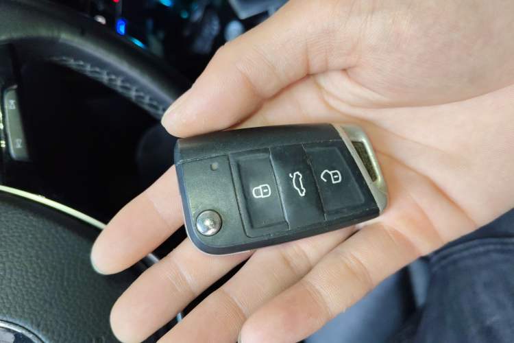 Used Volkswagen Tayron 2020 330TSI Two-Wheel Drive Luxury Smart Connectivity Version
