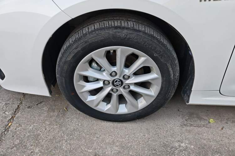 Used Toyota Corolla 2021 Dual-Motor 1.8L E-CVT Elite Edition