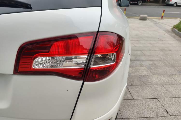 Used Renault Koleos 2014 2.0L Two-Wheel Drive Fashion Edition
