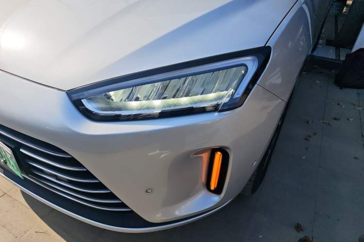 Used Hima AITO M5 2022 Extended-Range Four-Wheel Drive Performance Version
