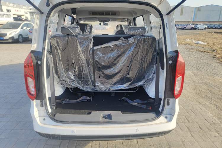 Used Wuling Hongguang New Energy 2025 Extended-Range Hybrid 50 km Standard Version
