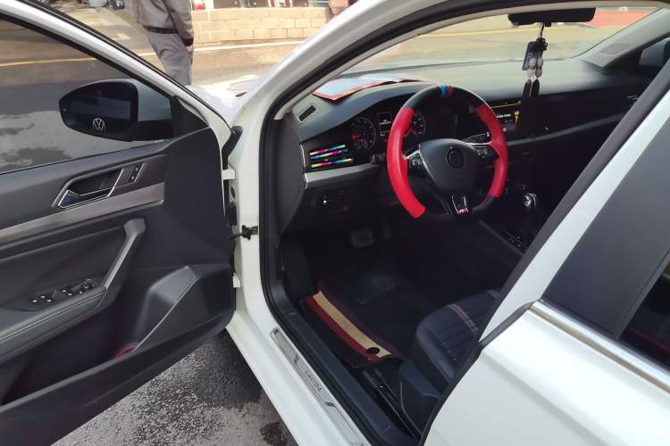 Used Volkswagen Lavida 2021 280TSI DSG Comfort Edition
