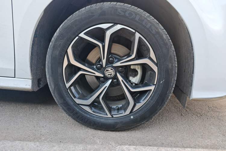 Used MG 5 2023 180 DVVT CVT Fashion Edition
