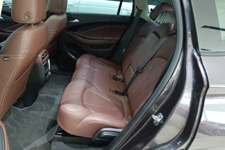 Used Buick Envision 2018 28T Four-Wheel Drive Luxury Model
