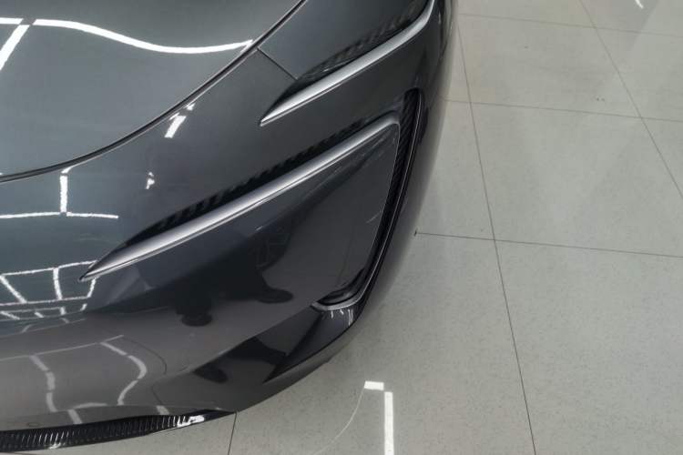 Used  11 2022 Ultra-Long Range Dual-Motor Luxury Edition 4 Seats
