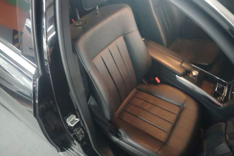 Used Mercedes-Benz E-Class 2015 E 260 L Sport Edition
