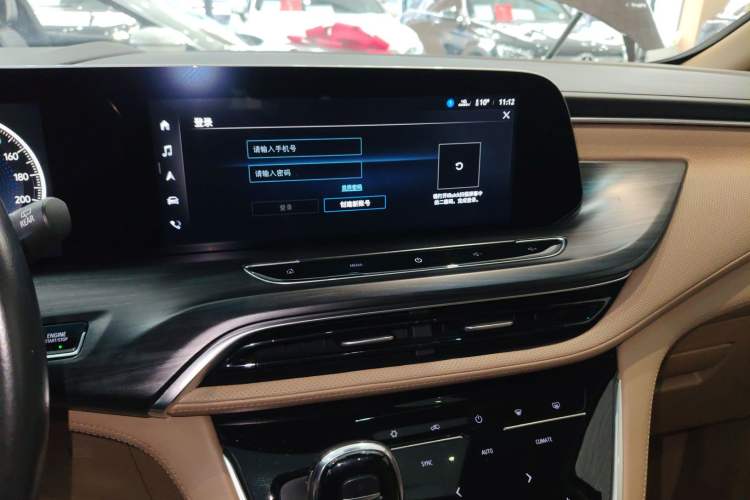 Used Buick GL8 2021 ES Landtrek 653T Comfort Edition