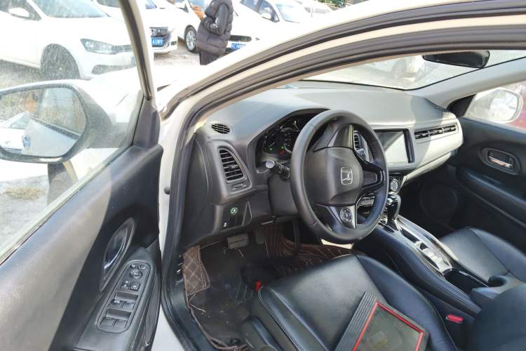 Used Honda Vezel 2017 1.8L CVT Front-Wheel Drive Pioneer Edition
