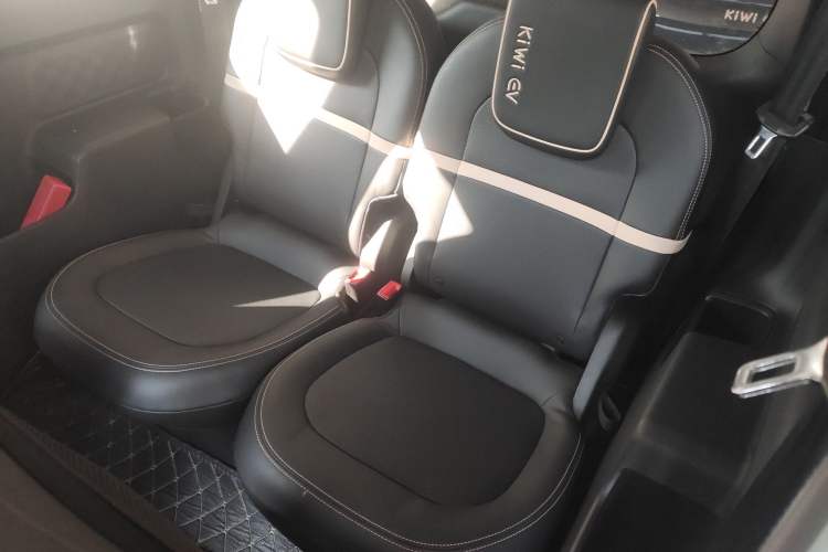 Used Baojun KiWi EV 2022 Artist Lite Edition Ternary Lithium