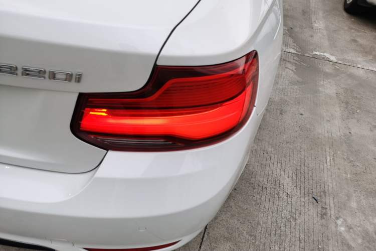 Used BMW 2 Series 2018 220i Sport Design Package
