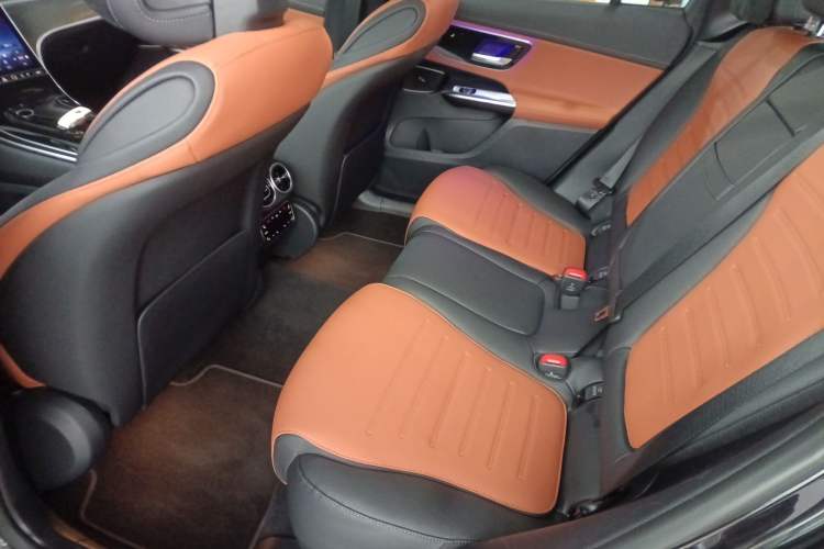 Used Mercedes-Benz GLC 2024 GLC 260 L 4MATIC Dynamic Edition 5-seater