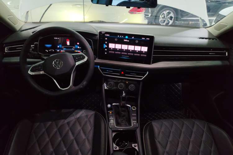 Used Volkswagen Sagitar 2023 300TSI DSG Excellence Edition
