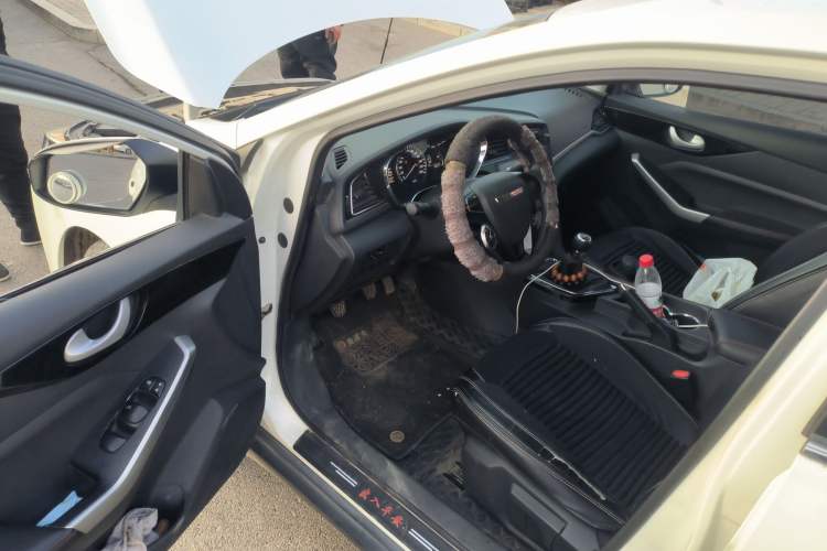 Used Venucia D60 2021 1.6L Entry Manual Comfort Edition
