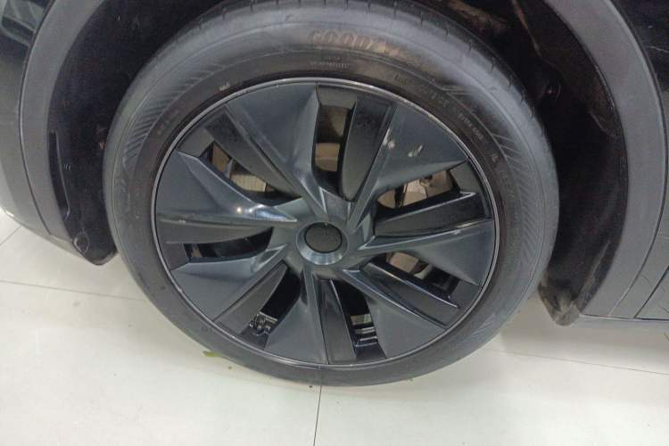 Used Tesla Model Y 2024 Rear-Wheel-Drive Version
