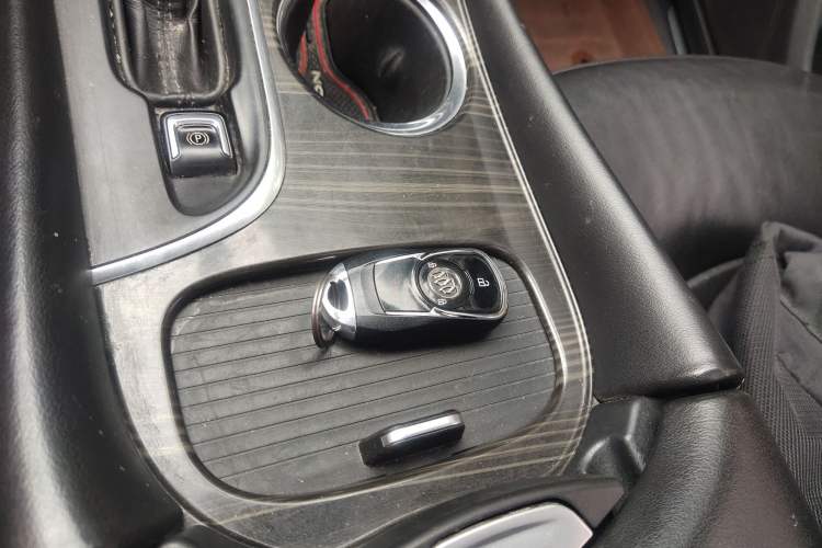 Used Buick Envision 2018 20T Two-Wheel-Drive Elite Model
