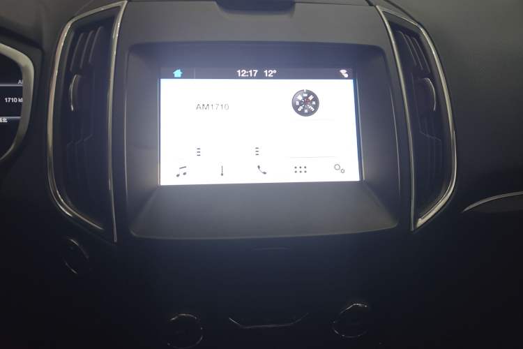 Used Ford Edge 2016 EcoBoost 245 Two-Wheel-Drive Titanium 7-Seater
